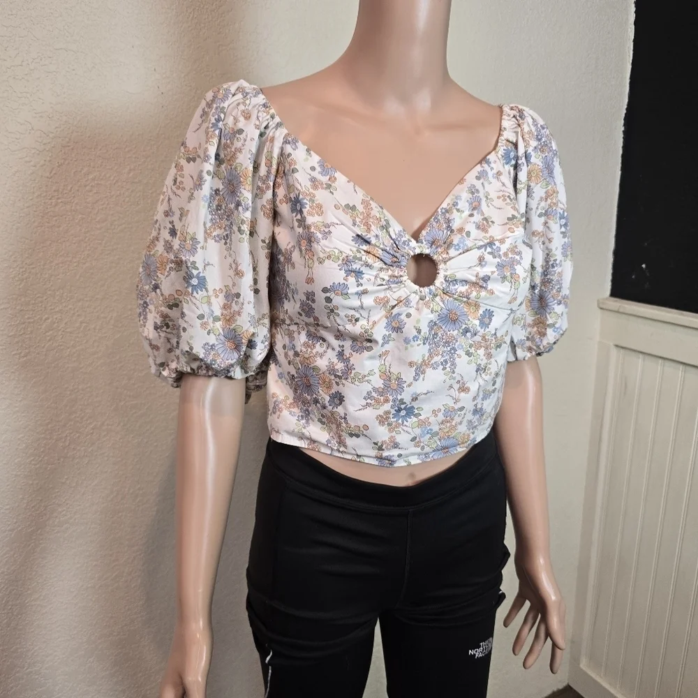 Abercrombie & Fitch Ditsy Floral Lined Puff Ballon Sleeve Crop Top - Size Medium
